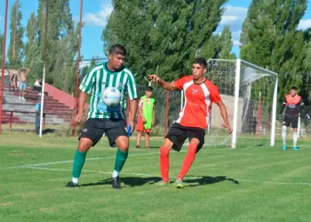 A los 40, Tito Ramírez sigue alimentando sus sueños de goles importantes