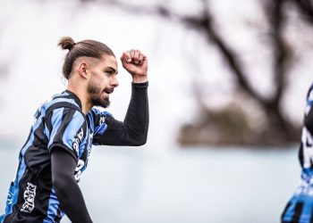 Vecino, nuevo refuerzo de Unión, se despidió de Liverpool