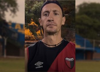 En su primera pretemporada como DT, el Polaco Bastía sigue vistiendo la de Colón