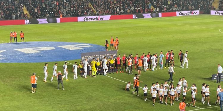 Delgado y Vega, complicados para el clásico ante Unión