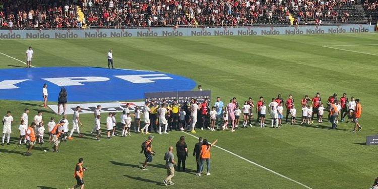 Colón solicitará recibir público visitante