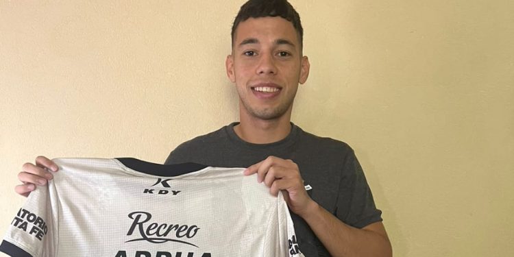 Arrúa está en Mendoza e irá al banco de suplentes en Colón