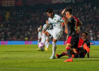 Colón perdió el tercero al hilo ante Sarmiento y se viene el clásico
