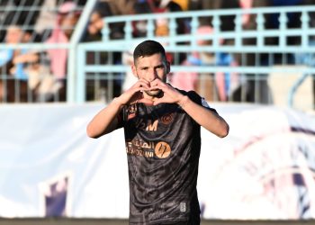 Un ex Colón es figura en Arabia y le quiere arrebatar el título a Ronaldo