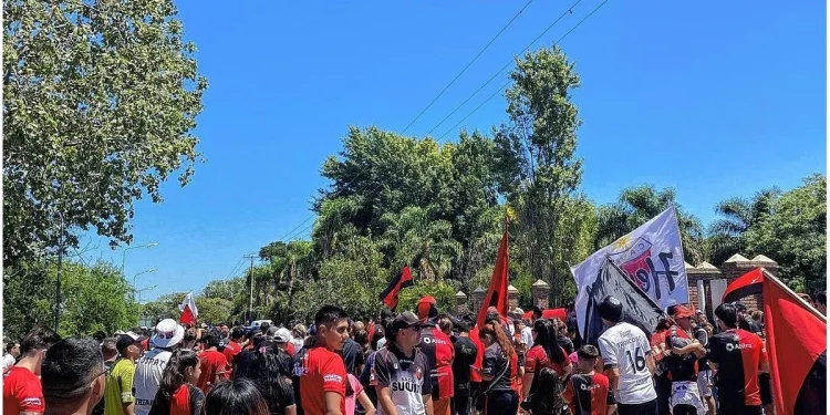 Video: Colón fue visitante en el clásico pero también armó «su fiesta»