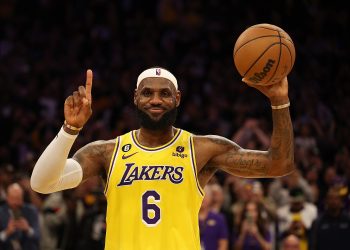 LeBron James se convirtió en el máximo anotador de la NBA