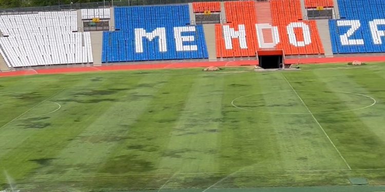 Video: el deplorable estado de la cancha donde Colón jugará el próximo domingo