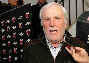 Luego de la derrota ante Sarmiento, Vignatti pasó un mal momento en el estadio