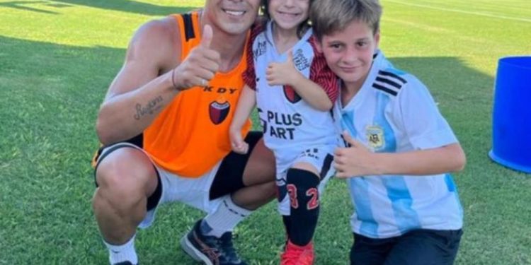 Videos: en el día libre de Colón, Brian Fernández entrenó en soledad