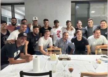 Bernardi celebró su cumpleaños en Santa Fe y allí estuvieron varios jugadores de Colón