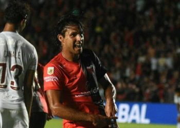 Colón dio a conocer el parte médico de Jorge Benítez