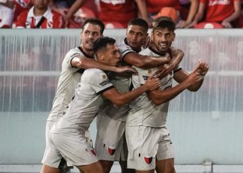 Colón tiene los convocados para recibir a Atlético Tucumán