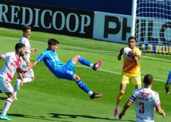 Moyano y Corvalán, a Ezeiza con Messi