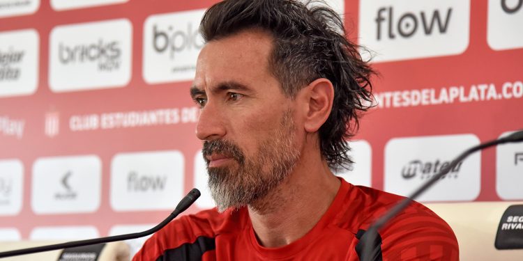 «Decían que el equipo me lo armaba mi suegro»: la llamativa frase de Domínguez en su presentación en Estudiantes