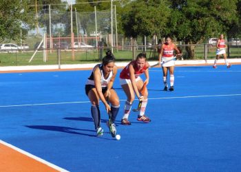 Arrancó el Dos Orillas de Hockey Femenino
