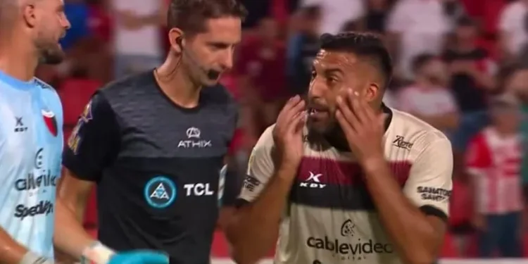 «Fue una jugada muy compleja, hasta insólita en el fútbol profesional»