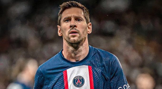 Messi asistió a Mbappé sobre la hora y PSG volvió al triunfo