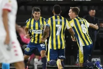 Central derrotó a Huracán y se prendió