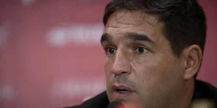 El DT de Independiente se juega su continuidad ante Colón