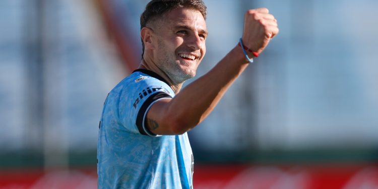 El ex Colón Pablo Vegetti le dio la victoria a Belgrano ante Arsenal