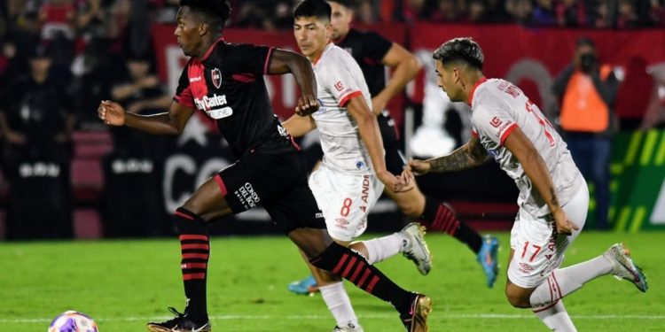 Newells y Argentinos aburrieron a todos: fue 0-0