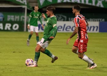 Chacarita igualó sin goles ante Ferro y mantiene el invicto en la Primera Nacional