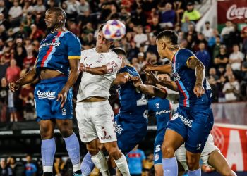 Huracán volvió a sonreír y le ganó a Arsenal
