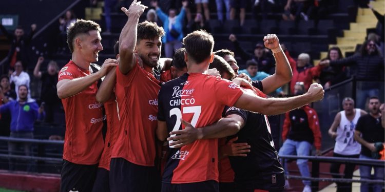 Colón tiene los convocados para recibir a Vélez