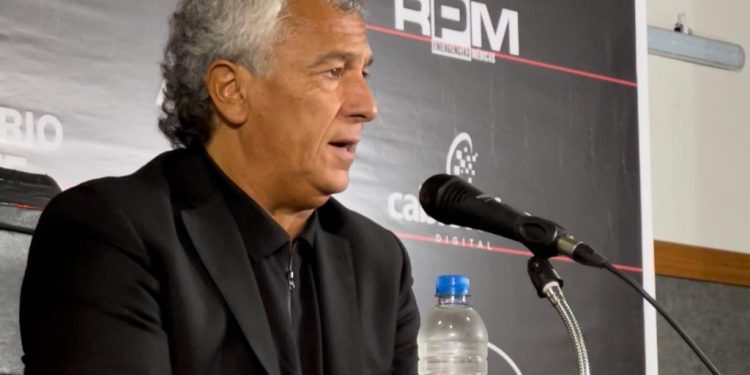 Gorosito se fue recaliente por el arbitraje ante Talleres: «No hay excusa para no cobrar el penal»