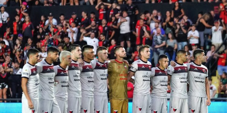 El hincha de Colón repartió para todos en las redes oficiales del club