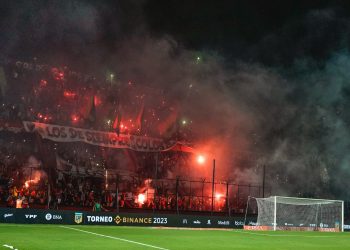 Colón vende palcos y plateas para el choque ante Talleres