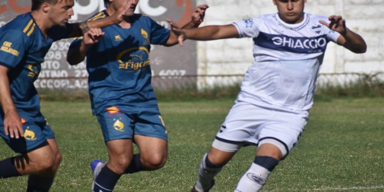 Pasó la cuarta fecha de la Liga Santafesina, que tiene cuatro punteros