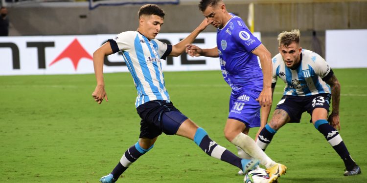 ¿Quién es Maico Quiroz, el volante de Racing que rechazó Gorosito?