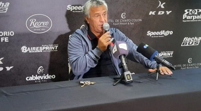 Pipo habló de Farías, un refuerzo, Vélez, Copa Argentina, el VAR y más