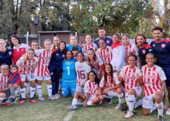 Otro día para atesorar: Las chicas de Unión debutan de local en AFA