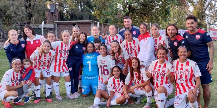 Otro día para atesorar: Las chicas de Unión debutan de local en AFA
