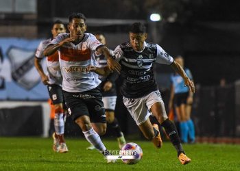 El Gallo arrastró en Floresta y le ganó a All Boys