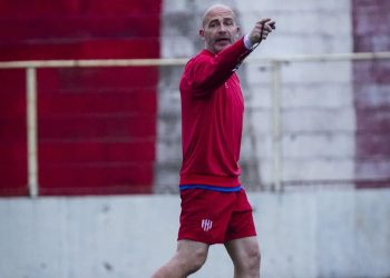 El «Gallego» repite el esquema con cambios de nombres para enfrentar a Huracán