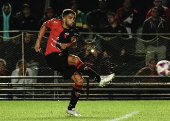 El gol de Juan Pablo Álvarez ante Barracas Central está en el Top 3 de la Fecha 17