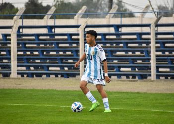 Bautista Ojeda sumó minutos en el amistoso de la Selección Argentina Sub 15 ante Uruguay