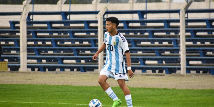 Bautista Ojeda sumó minutos en el amistoso de la Selección Argentina Sub 15 ante Uruguay