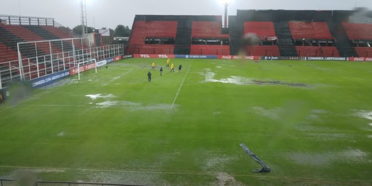 El partido suspendido entre Patronato y Olimpia por Copa Libertadores se jugará mañana en el Brigadier López