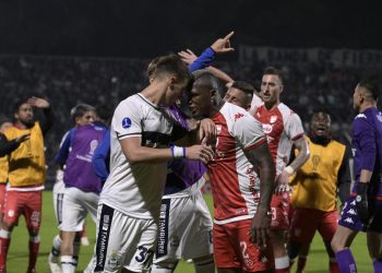 Inaceptable: un nuevo hecho de racismo se dio en el partido en el duelo entre Gimnasia e Independiente de Santa Fe