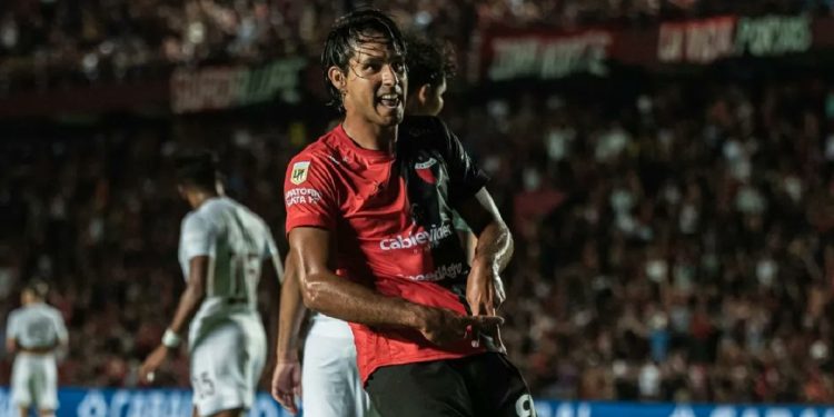 El Conejo Benítez desmintió su salida de Colón: «Más firme que nunca»