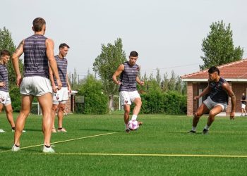 Colón apunta a Banfield y espera por Farías