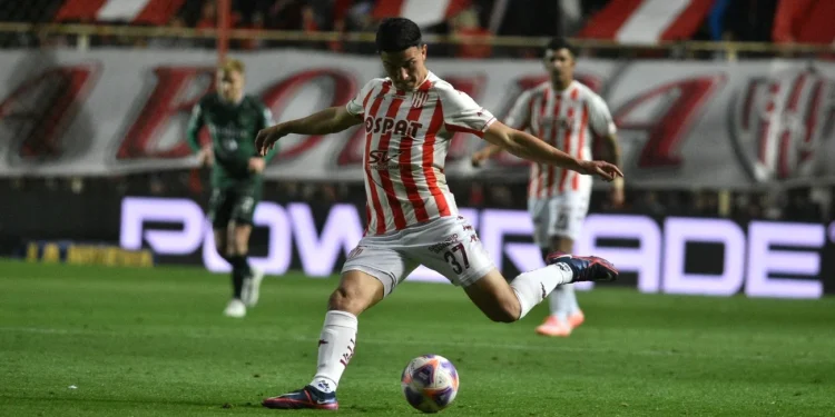 Los detalles de la salida de Lucas Esquivel: su nuevo club y cuánto le ingresaría a Unión