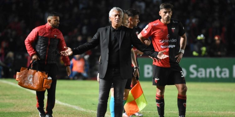 No habló ni tampoco jugó Colón: ¿Por qué fue tendencia en redes Pipo Gorosito este martes?