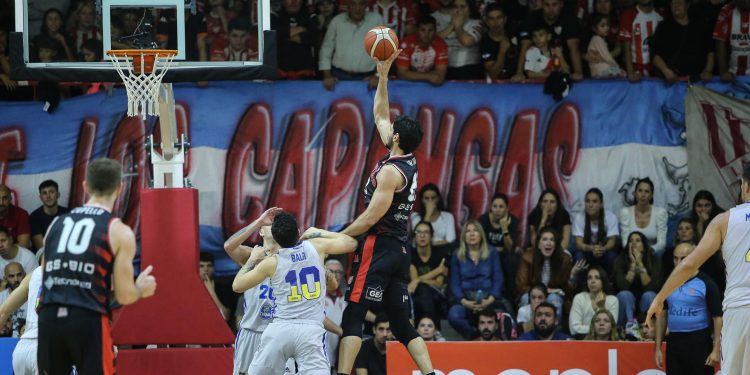 Instituto arrancó con un triunfo sobre Boca las semis de la LNB