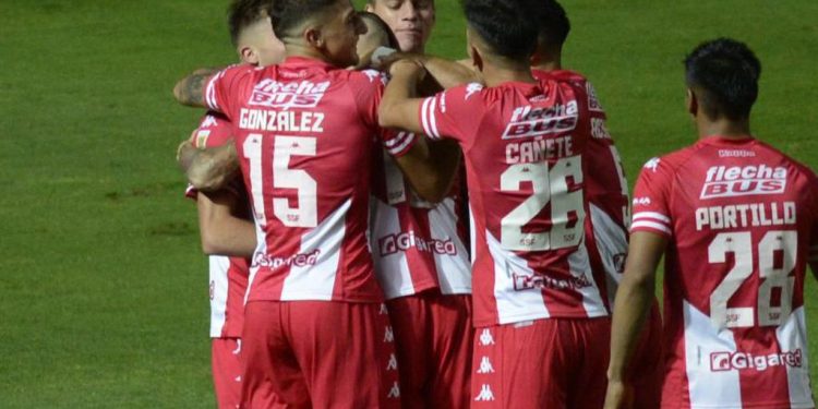 ¿Unión vendió por más de 12 millones de dólares en el último año?