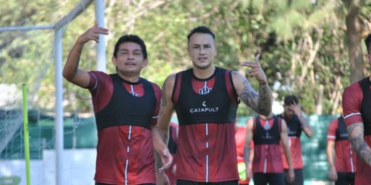 Una gran noticia: el Pulga volvió a entrenar